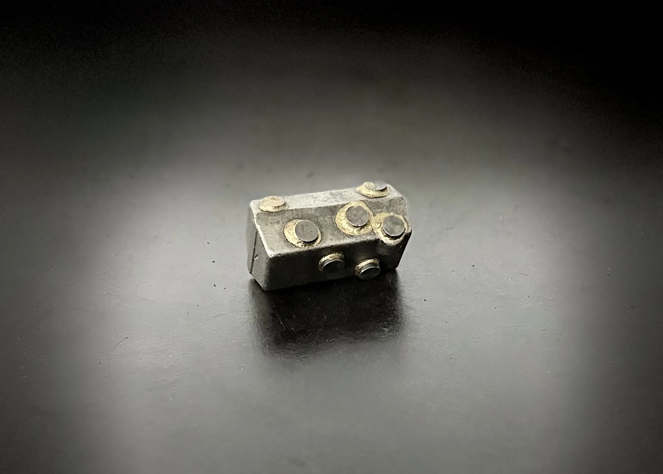 Kaynaklı Çarık Elmas